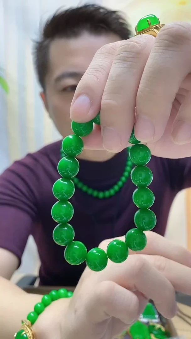 未镶嵌手链翡翠翡翠手链