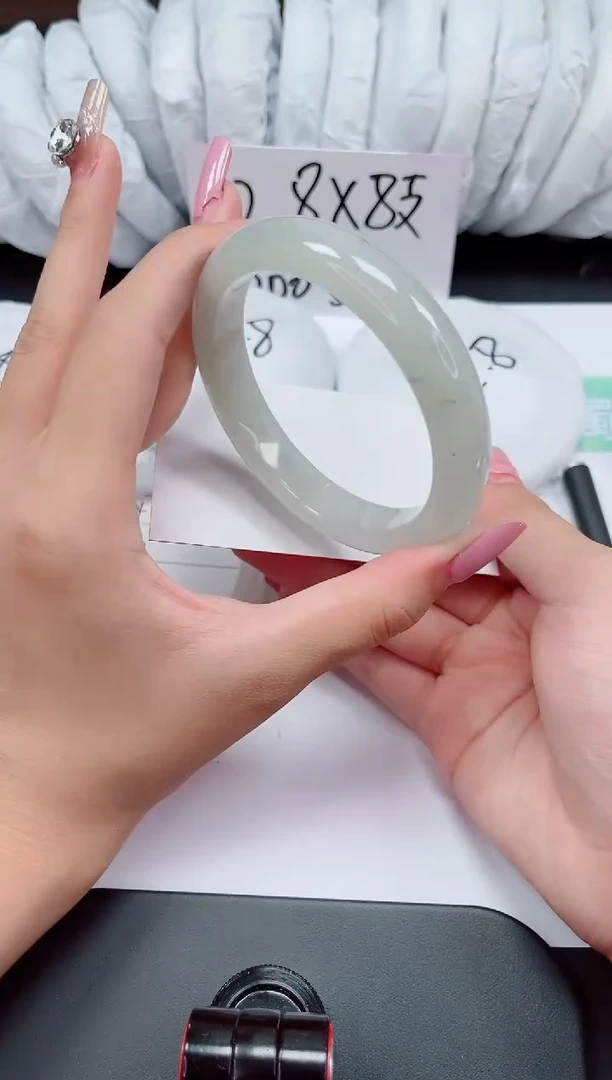 石英质玉手镯未镶嵌25-59/60