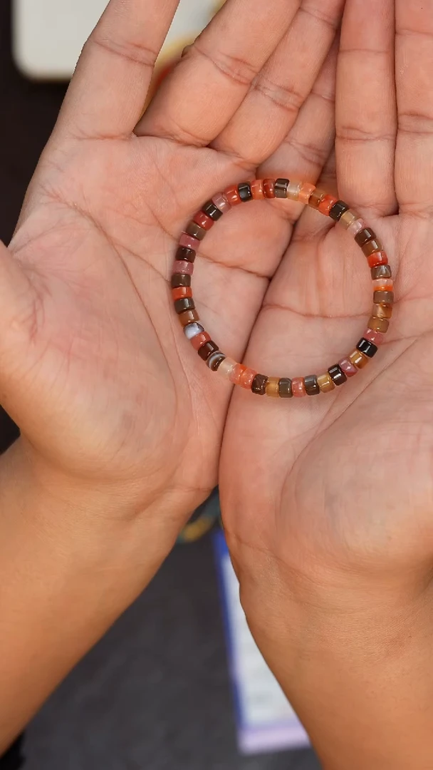 【闪购商品】玛瑙/玉髓手串未镶嵌玛瑙手串（多样性发货发其一）