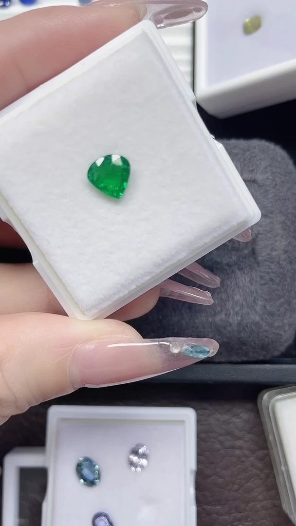 裸石祖母绿1.02ct