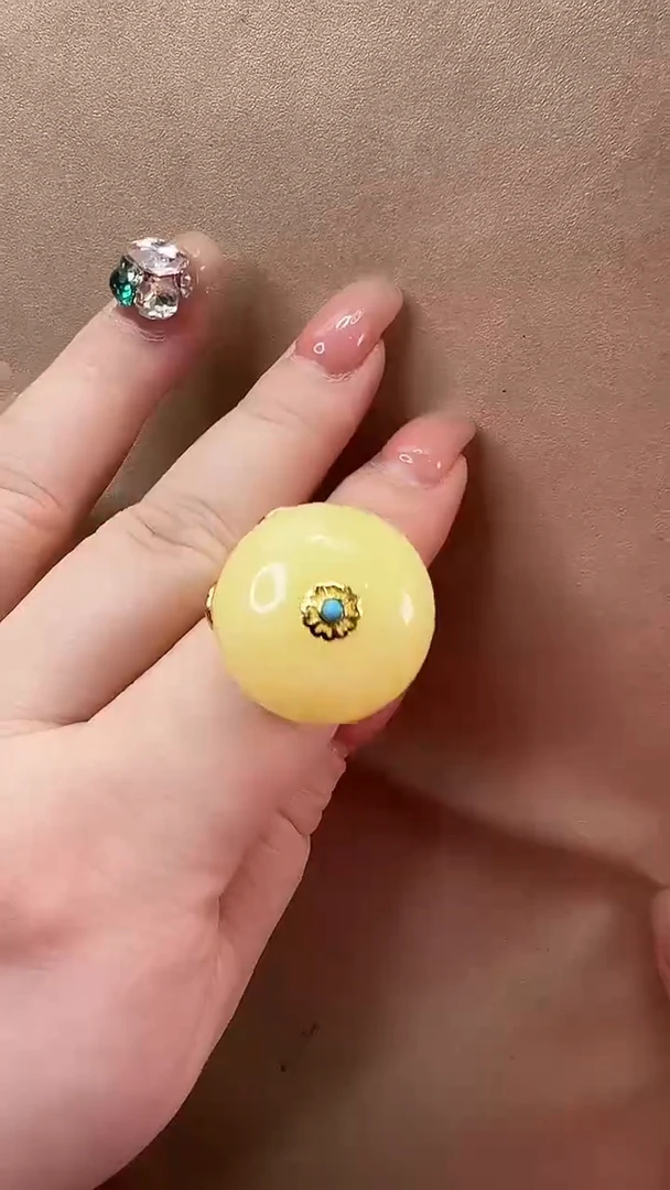 琥珀颈饰未镶嵌戒指