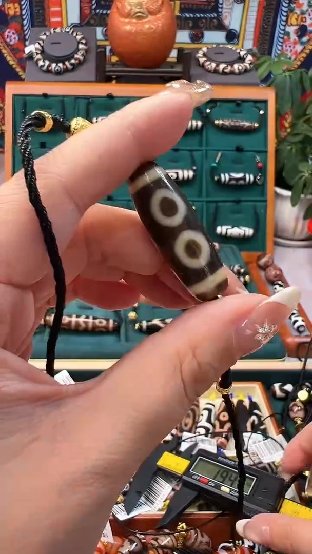 玛瑙/玉髓（覆膜）颈饰合金22.（微瑕）