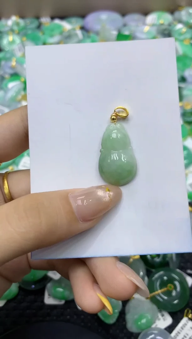 颈饰未镶嵌翡翠天然缅甸翡翠A货