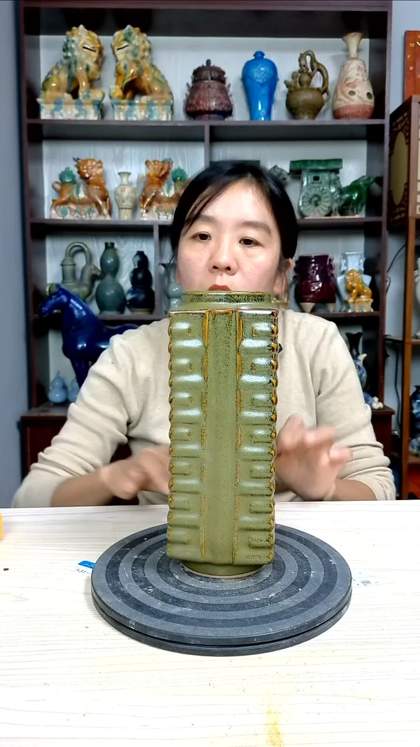 经典精美复古风格瓷器