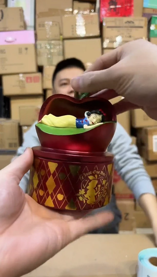 【闪购商品】杯原盒白雪公主苹果首饰盒