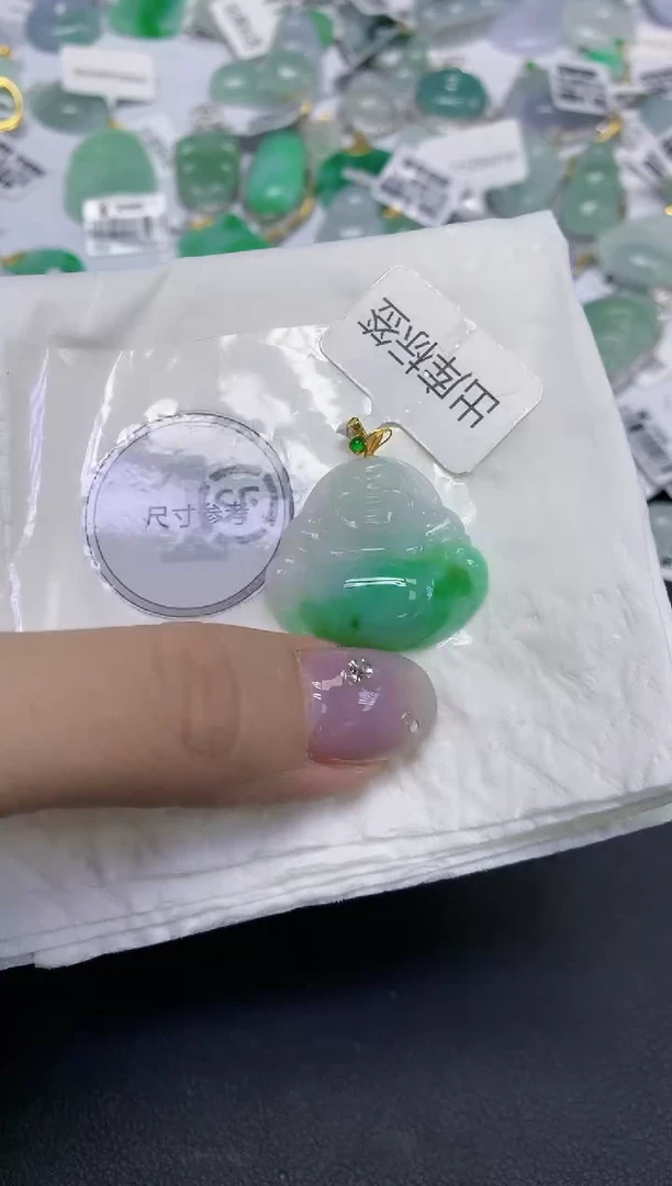 颈饰18K金镶嵌翡翠天然缅甸翡翠A货百元以上9元证书费自理