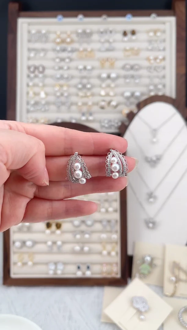 合金耳饰淡水珍珠蕾丝款三珠