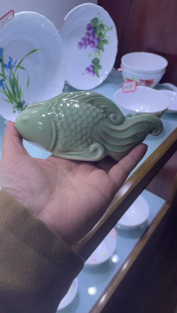 鱼景德镇高温白瓷负离子净化摆件鱼