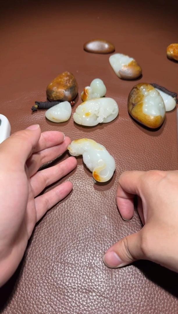 未镶嵌和田玉挂件安**一和田玉