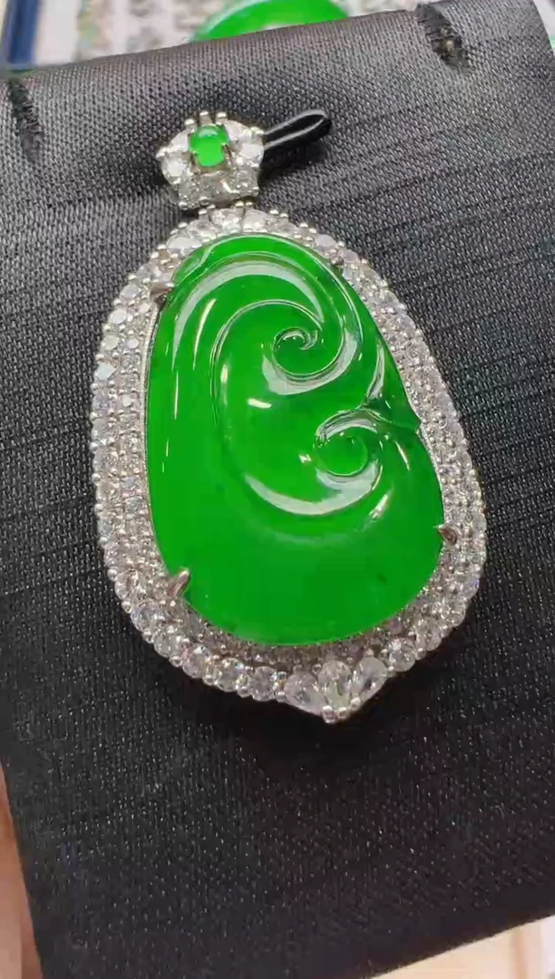 【闪购商品】翡翠吊坠(不含链)银S925镶嵌多样性发货拍一发一