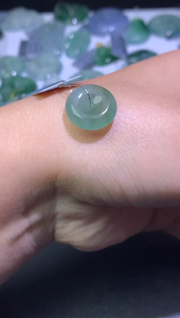 未镶嵌定制翡翠毛货