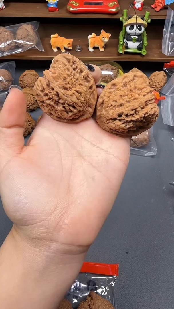 吊坠桃核闲*余文玩核桃南疆石