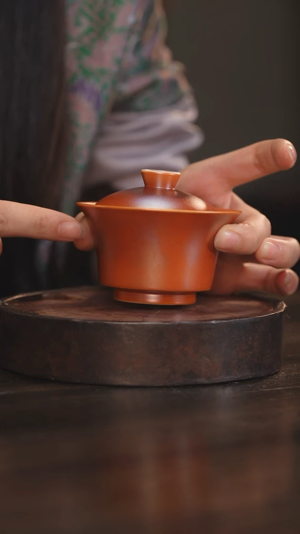 【闪购商品】杯84柴房陶瓷丨金红马蹄盖碗