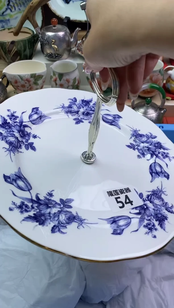 【闪购商品】瓷片隆莲瓷器欢迎大家