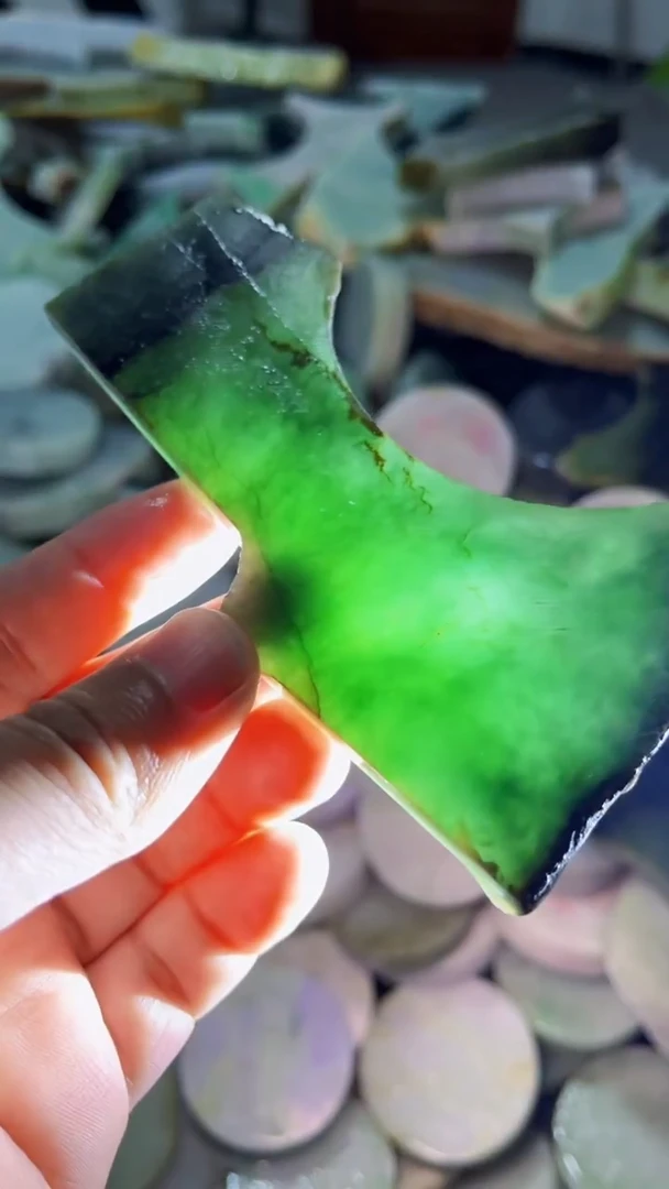 【闪购商品】翡翠挂件未镶嵌A货康壹183