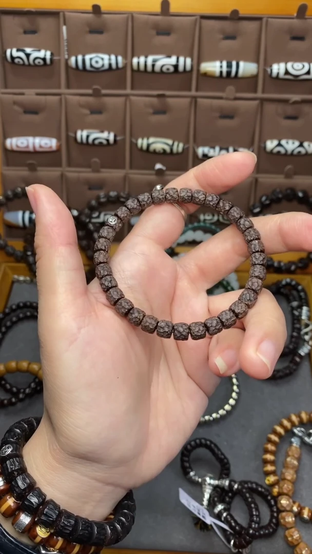 【闪购商品】椰蒂手串7*6乱山单圈手串