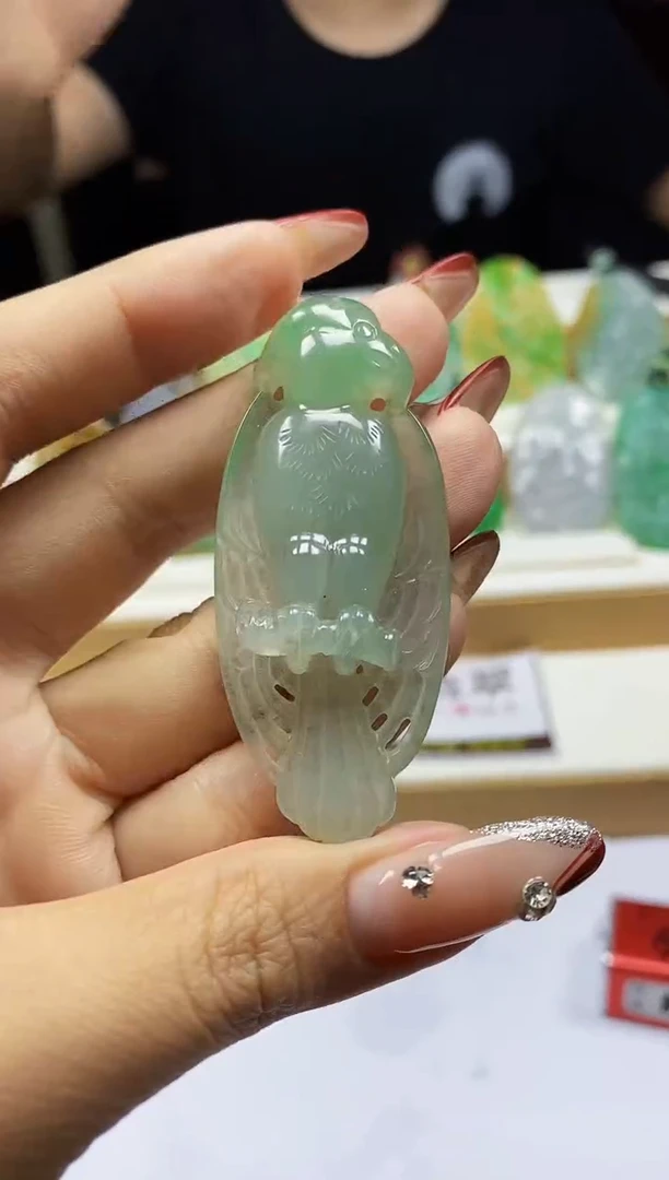 翡翠未镶嵌颈饰翡翠A货