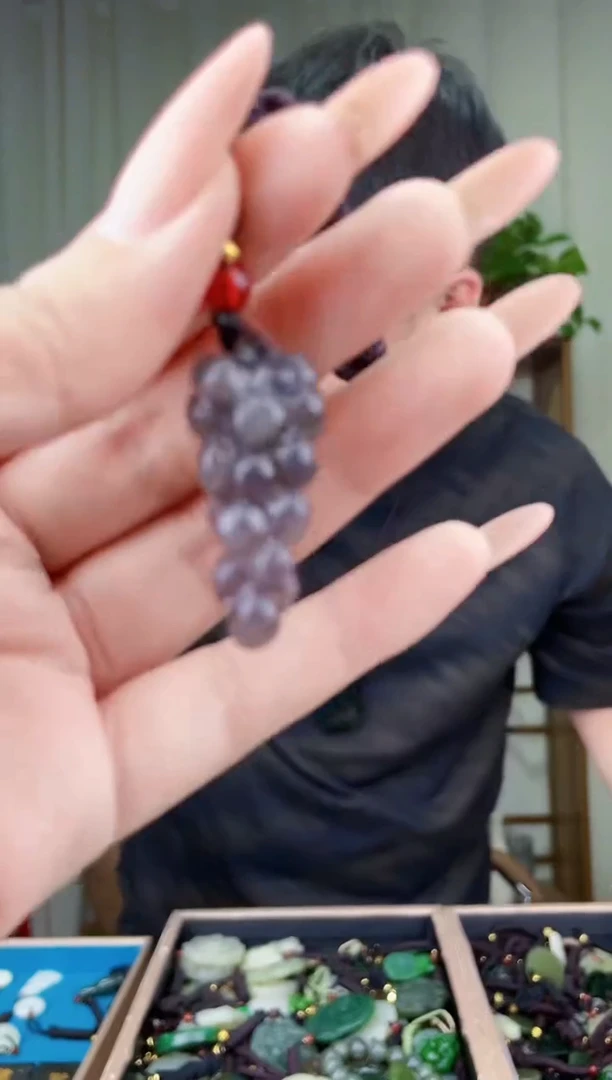 未镶嵌和田玉挂件拍一发一，多样性发货！
