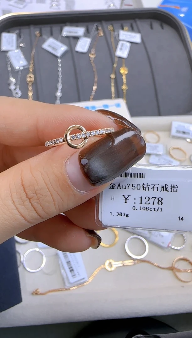 【闪购商品】钻石戒指/指环18K金镶嵌115500