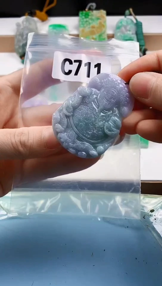 翡翠未镶嵌颈饰天然翡翠吊坠挂件