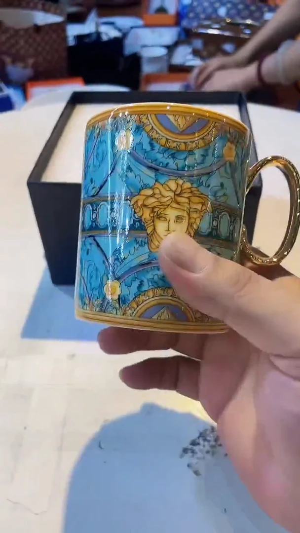 杯鸿辉家品牌瓷器，京东包邮！