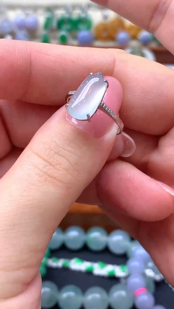 【闪购商品】翡翠戒指18K金镶嵌137-天然翡翠