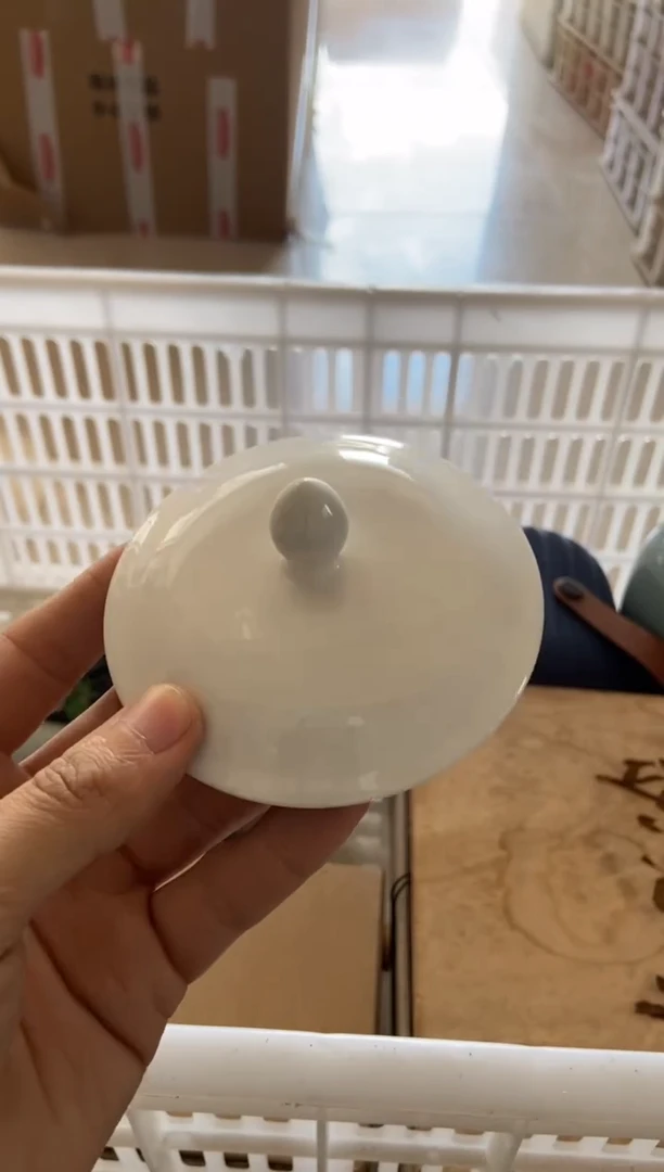 无运费险有瑕疵的摄影的产品有使用过的痕迹有点脏介意勿拍