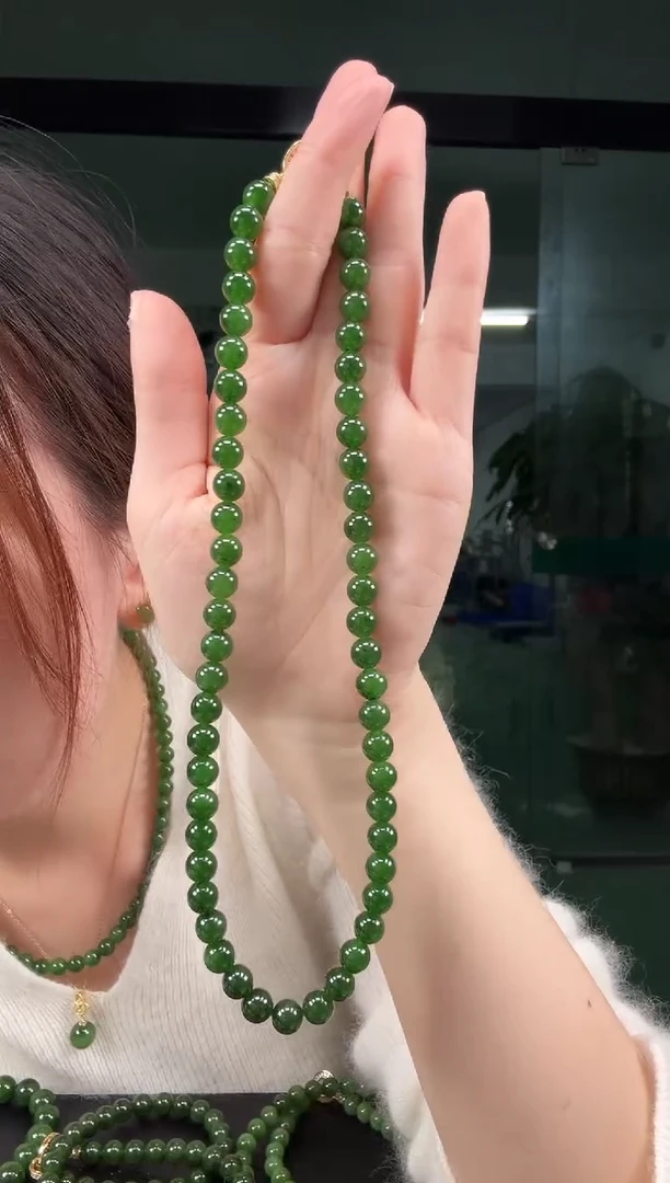 项链未镶嵌和田玉（碧玉）碧玉8mm菠菜绿项链透亮油润