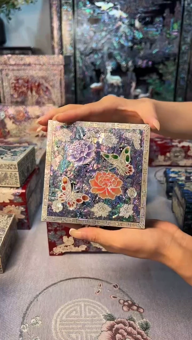 黑底白边·弘贝雅螺钿漆器文化馆