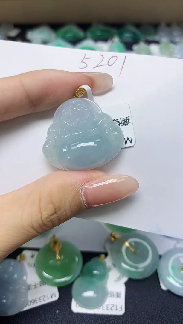 翡翠18K金镶嵌颈饰天然缅甸翡翠A货
