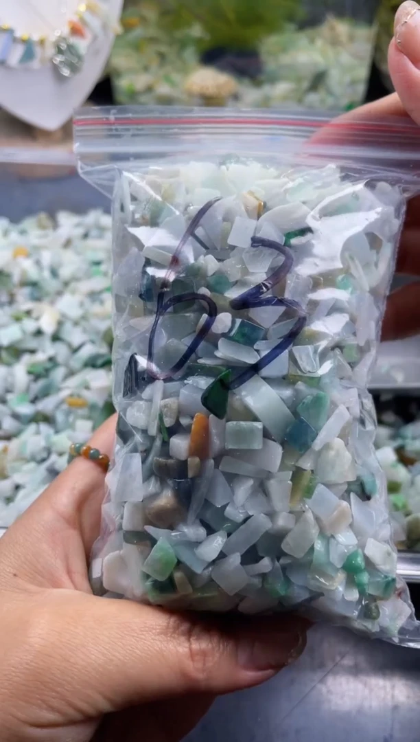 配石翡翠天然翡翠迷你500克63