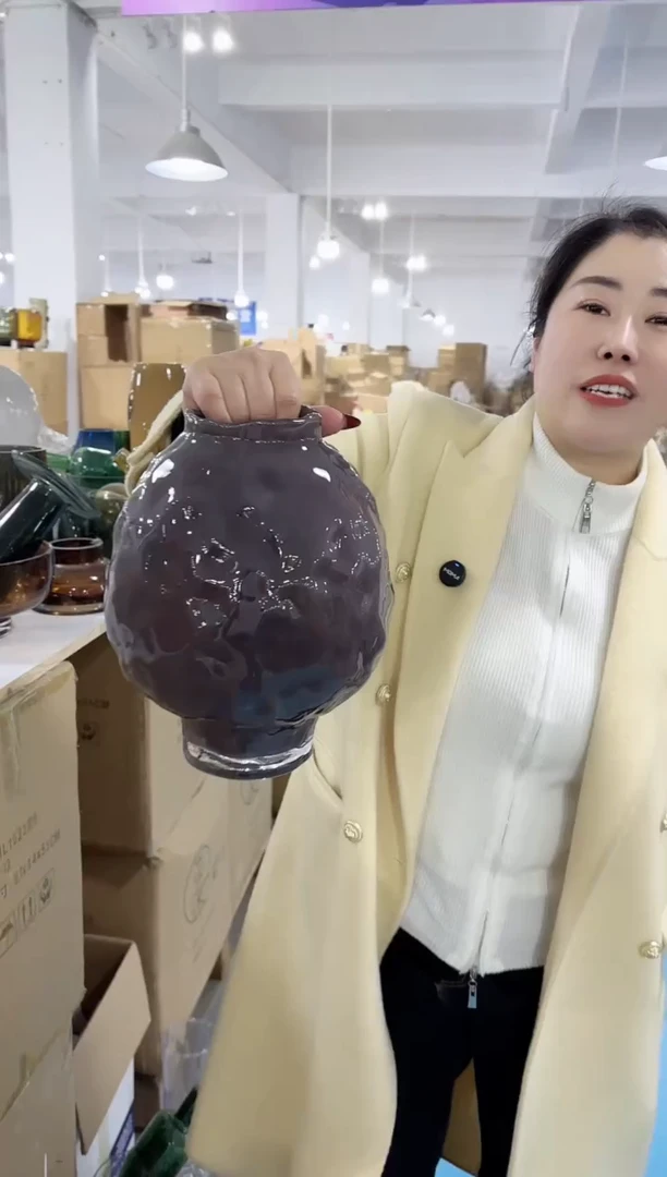 【闪购商品】玻璃唐总花瓶厂-微瑕-HH12