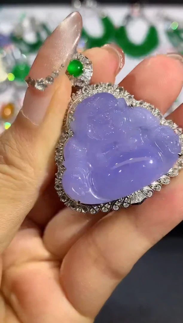 吊坠(不含链)18K金镶嵌翡翠是****呀多样性发其一