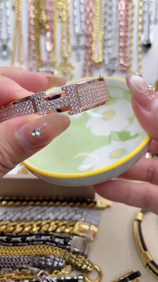 瓷片浅***?AAAAAAAAAAAAA