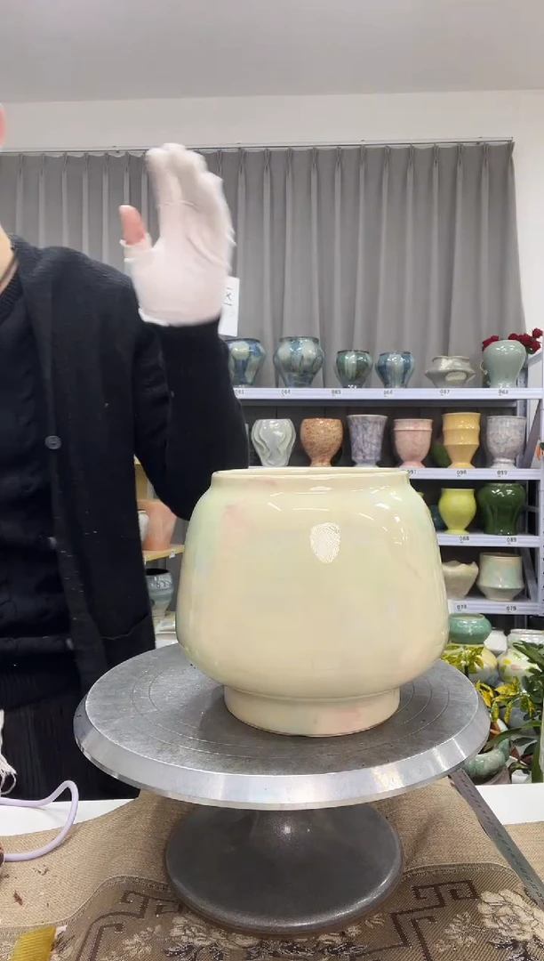 1.5花盆尺寸高： 17   口： 12