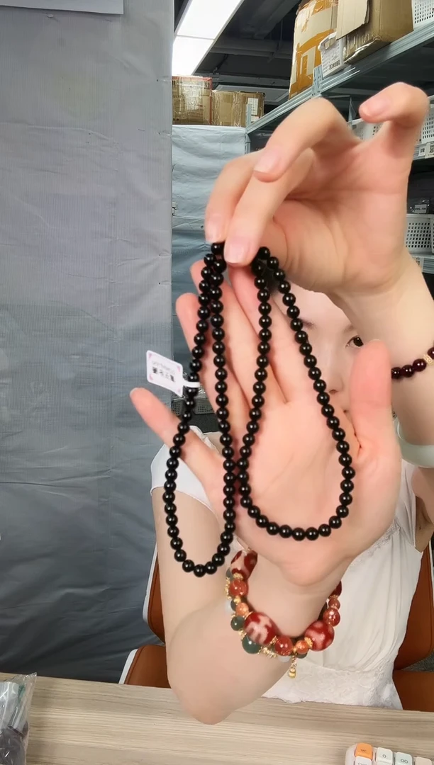 颈饰未镶嵌和田玉诗语