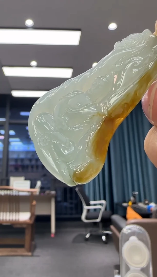 颈饰未镶嵌翡翠天然翡翠A货孤品一件