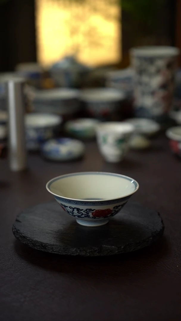 景德镇全手工手绘青花釉里红灵芝斗笠杯