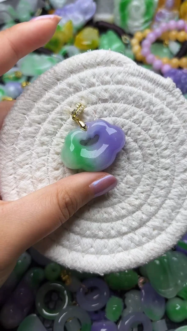 颈饰未镶嵌翡翠缅甸翡翠吊坠