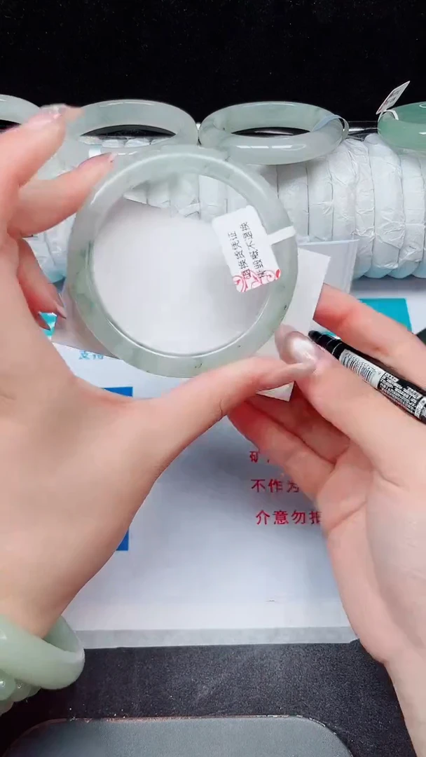 未镶嵌手镯石英质玉164-58/59