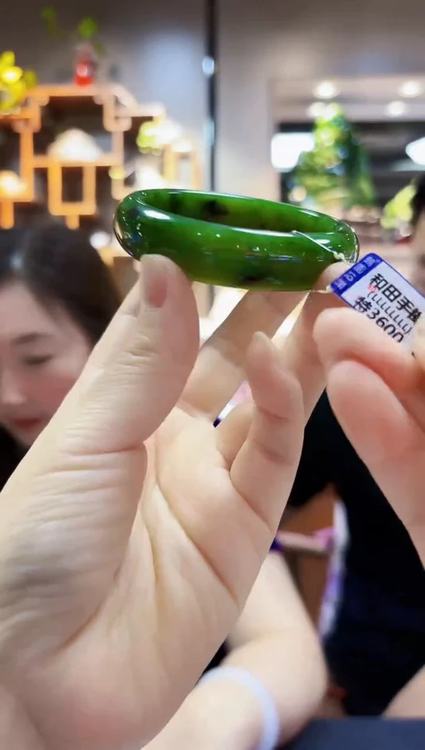 和田玉未镶嵌颈饰手镯55.7