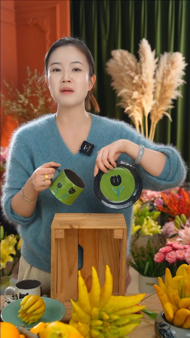 紫砂 绿色手绘郁金香