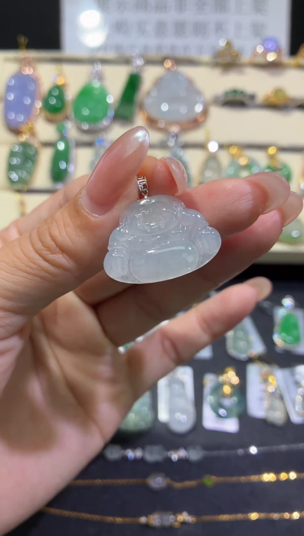 翡翠18K金镶嵌颈饰天然翡翠A货