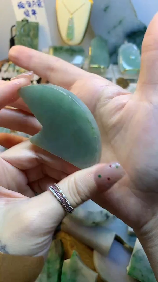 未镶嵌挂件翡翠缅甸A货翡翠,没有运费险,有纹有裂