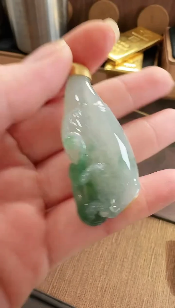 翡翠18K金镶嵌吊坠(不含链)吊坠