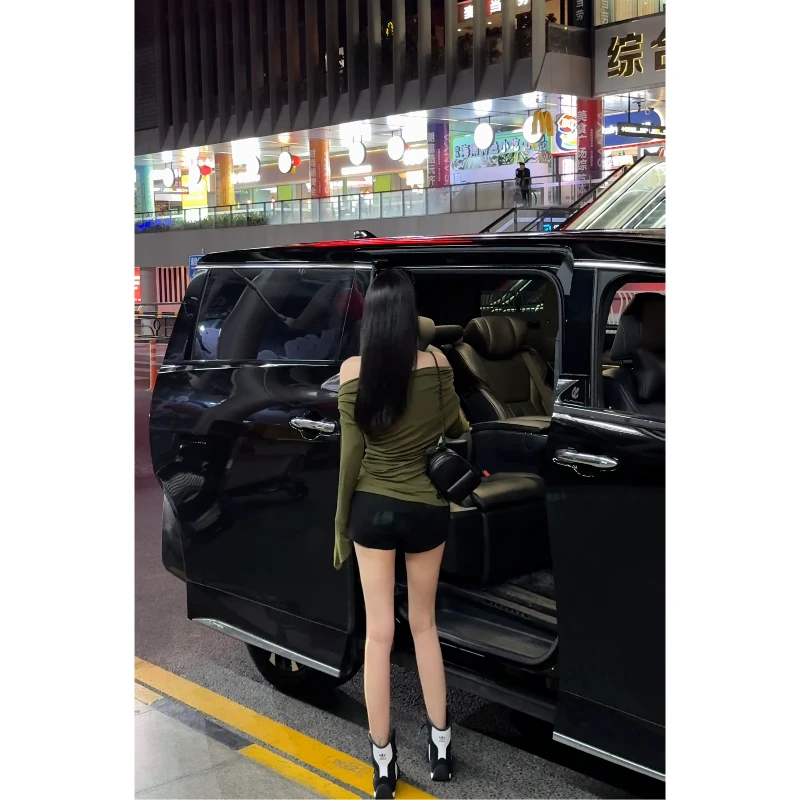 lele 新款简约百搭休闲短裤 2503030DK