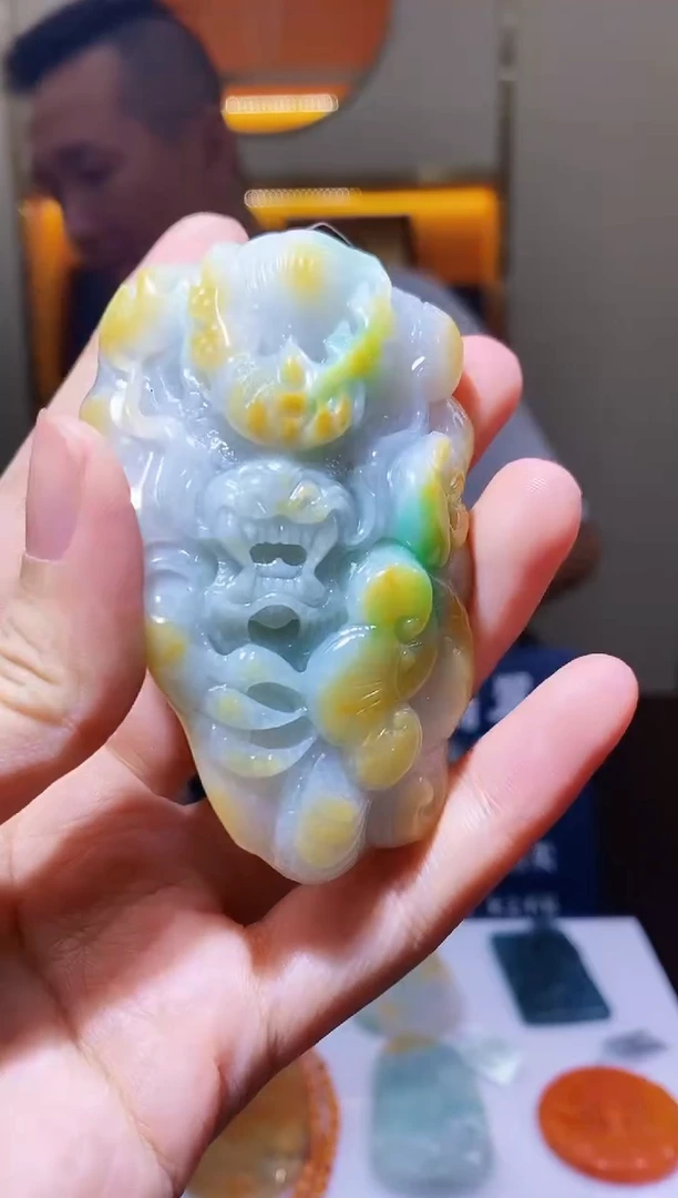 翡翠未镶嵌颈饰M-@@BSGR71653