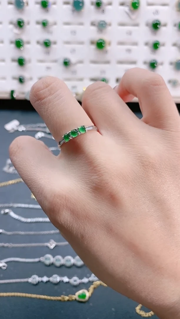 【闪购商品】翡翠戒指银S925镶嵌天然翡翠