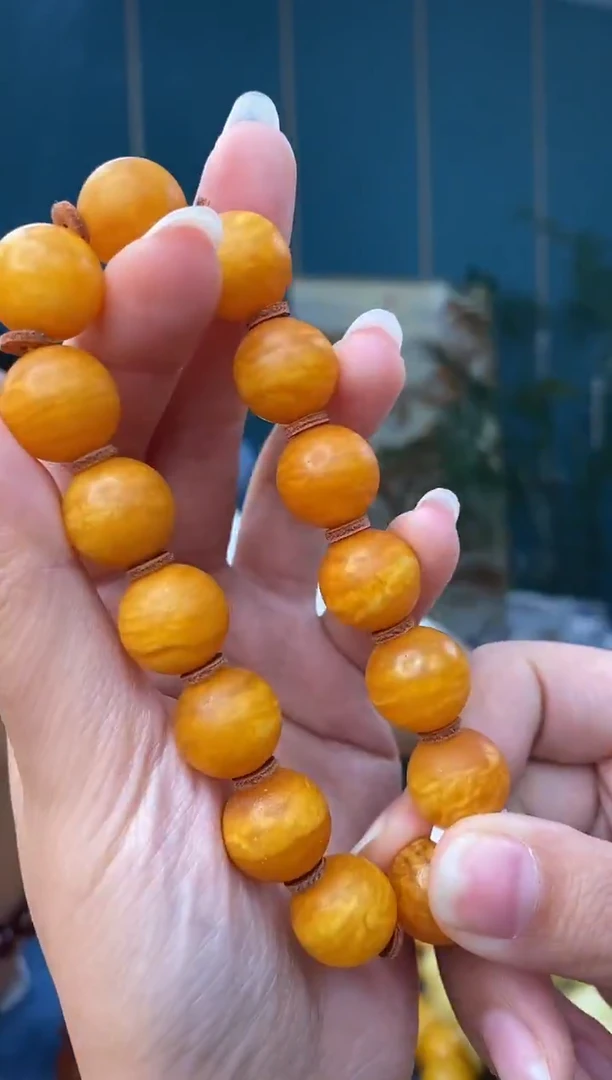 裸石琥珀未镶嵌1/3多样性发其一80