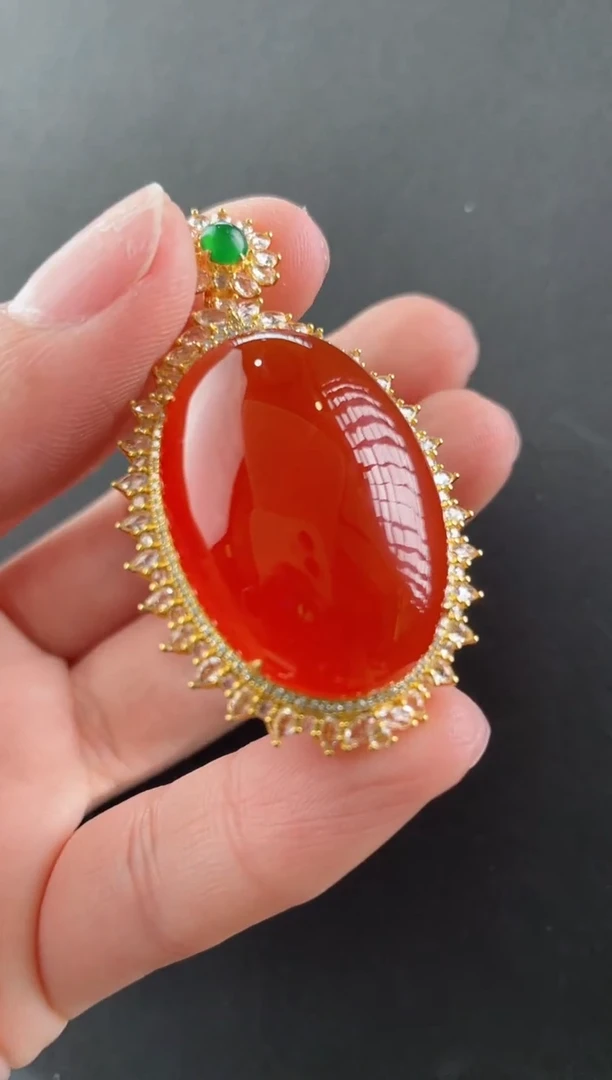 【闪购商品】南红玛瑙吊坠18K金镶嵌典藏级南红冰红蛋面吊坠